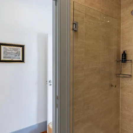 Classic & Super By Lovelystay * リスボン