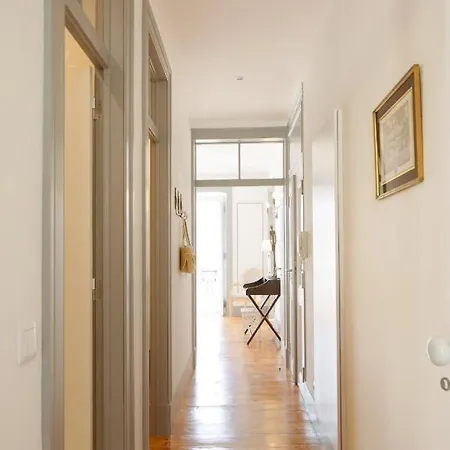 Apartment Classic & Super By Lovelystay *