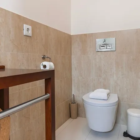 Classic & Super By Lovelystay